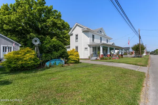 Powellsville, NC 27967,206 E Main ST