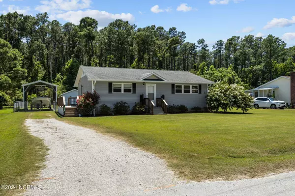 Beaufort, NC 28516,139 Ruth LN