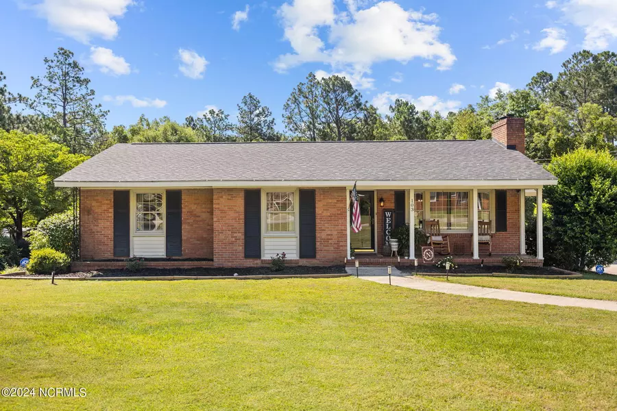 103 Mclean ST, Hamlet, NC 28345