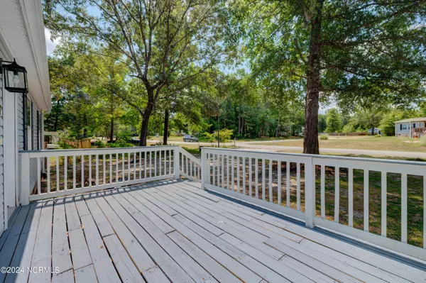 Rocky Point, NC 28457,102 Daniel RD