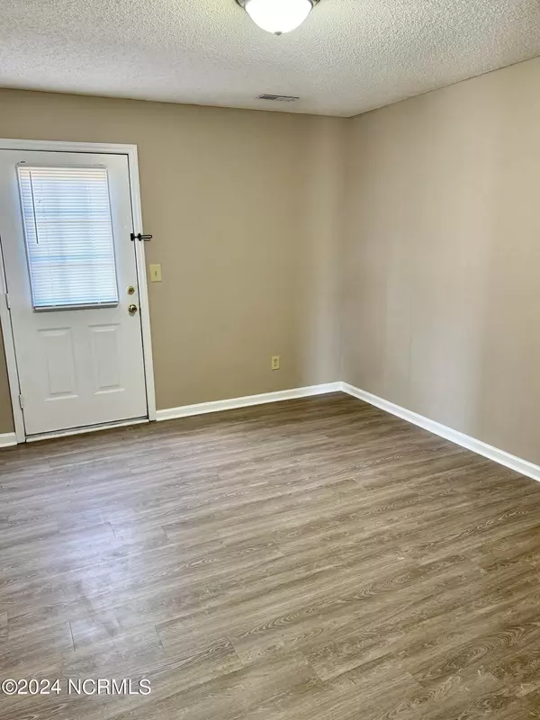 Greenville, NC 27834,3311 Landmark ST #6