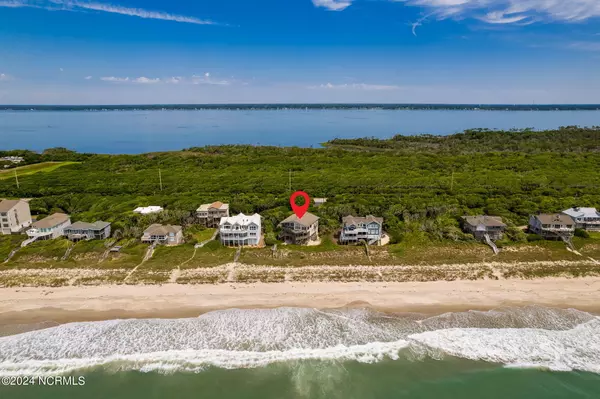 469 Maritime PL, Pine Knoll Shores, NC 28512