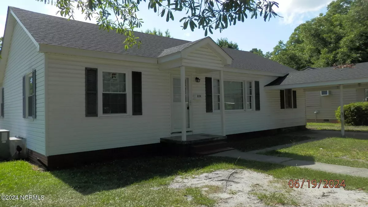 Chadbourn, NC 28431,226 S Wilson ST