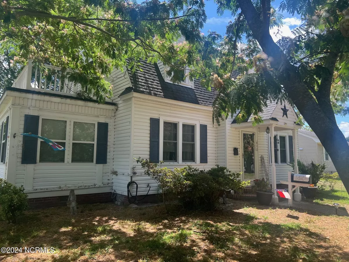 Windsor, NC 27983,912 N King ST