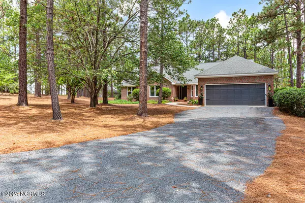 92 Sakonnet TRL, Pinehurst, NC 28374