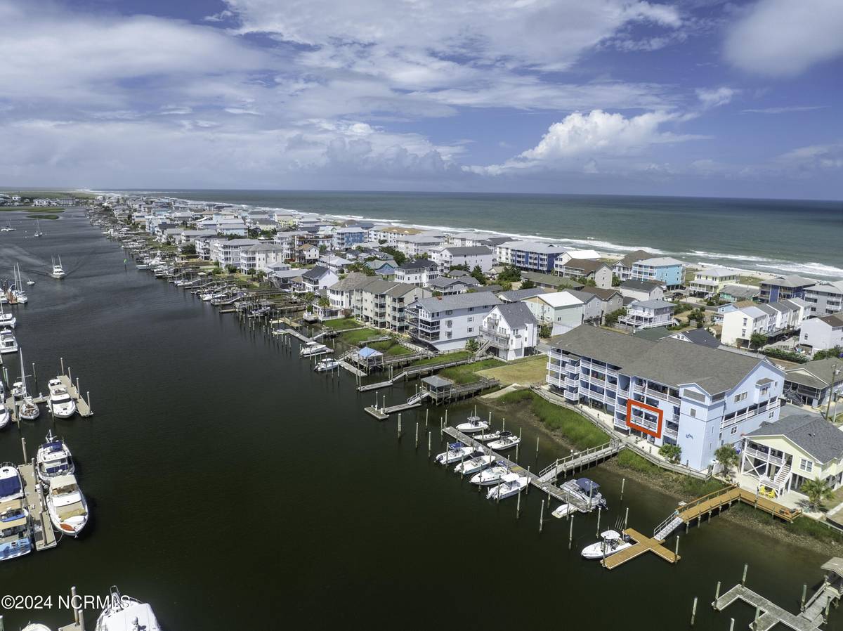 Carolina Beach, NC 28428,513 Canal DR #A4