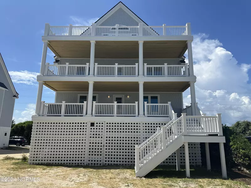 4260 Island DR, North Topsail Beach, NC 28460