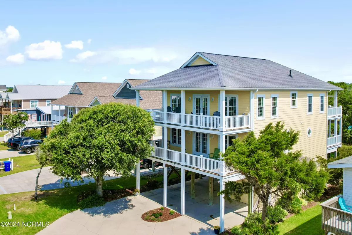 Oak Island, NC 28465,1636 E Dolphin Drive