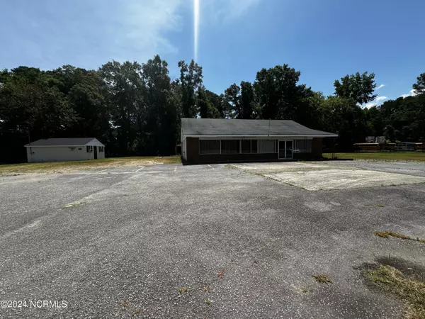 605 S Main ST, Winton, NC 27986