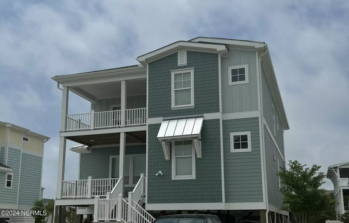 Oak Island, NC 28465,5706 W Dolphin DR