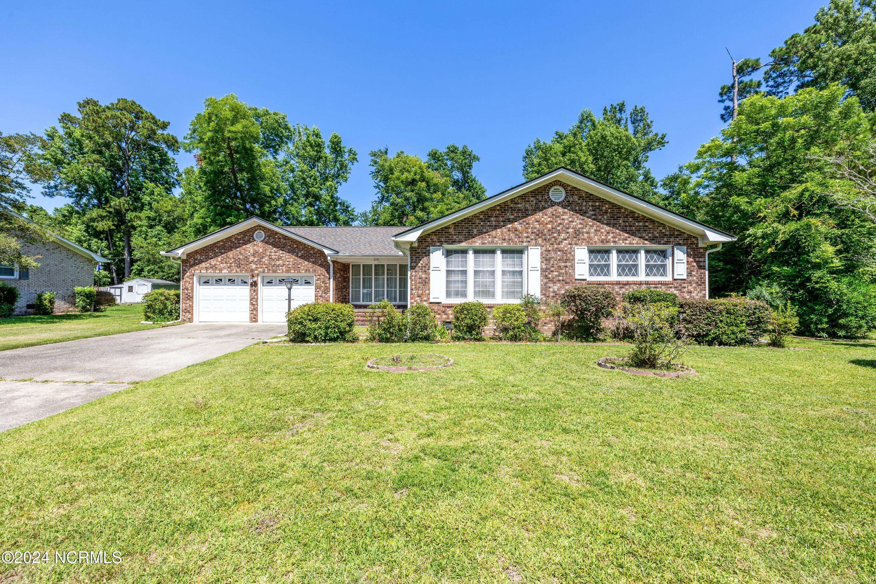Wilmington, NC 28409,214 W Blackbeard RD