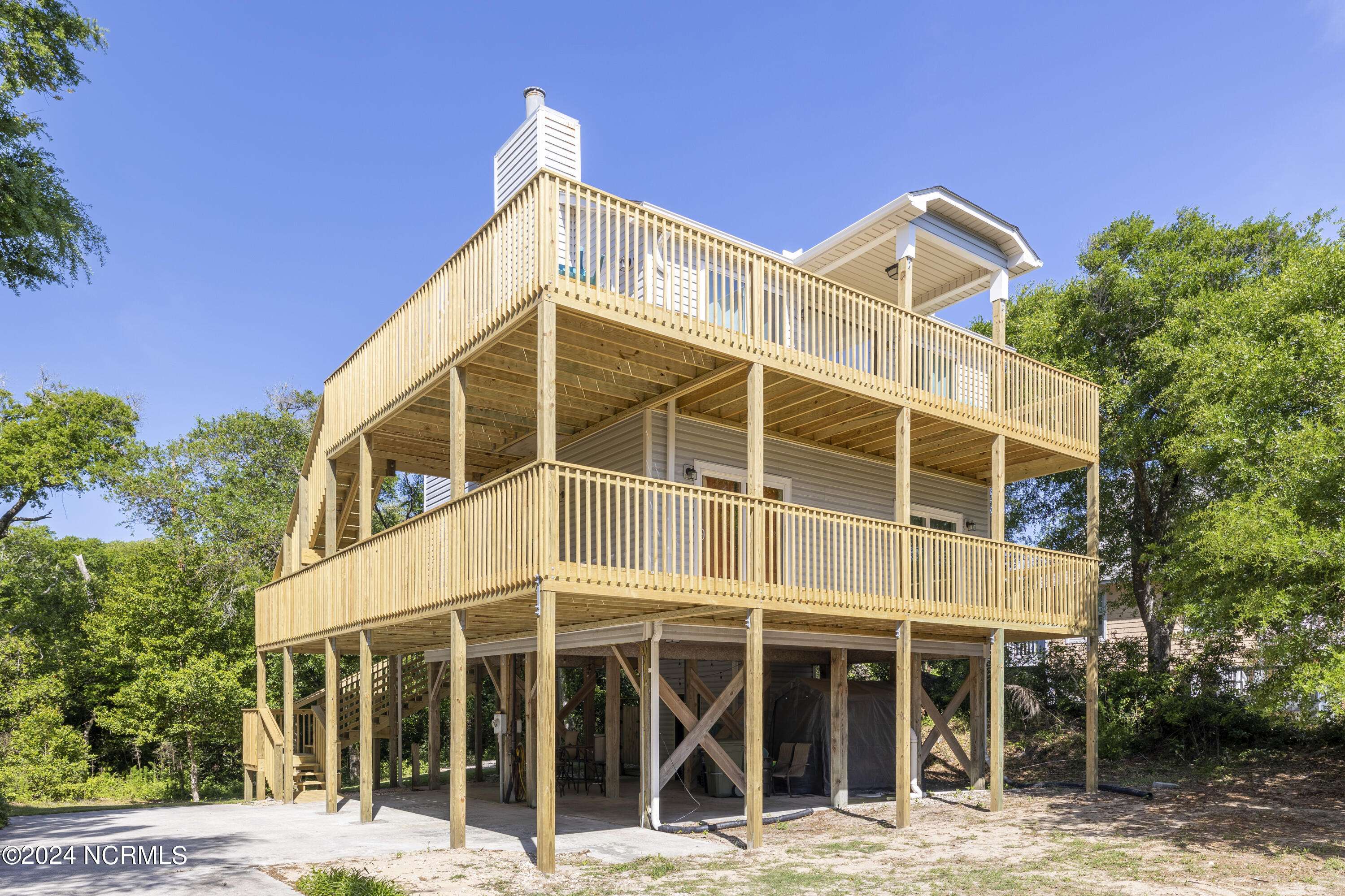 111 Indigo DR,  Emerald Isle,  NC 28594