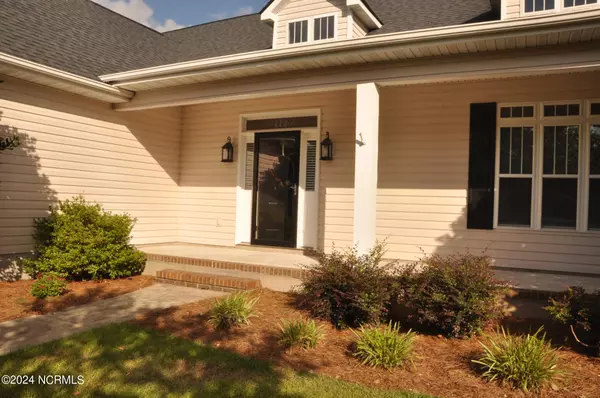 Morehead City, NC 28557,112 Carefree LN