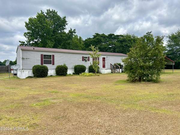 2584 Georgia Pacific RD, Whiteville, NC 28472