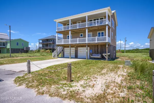 North Topsail Beach, NC 28460,339 Goldsboro LN