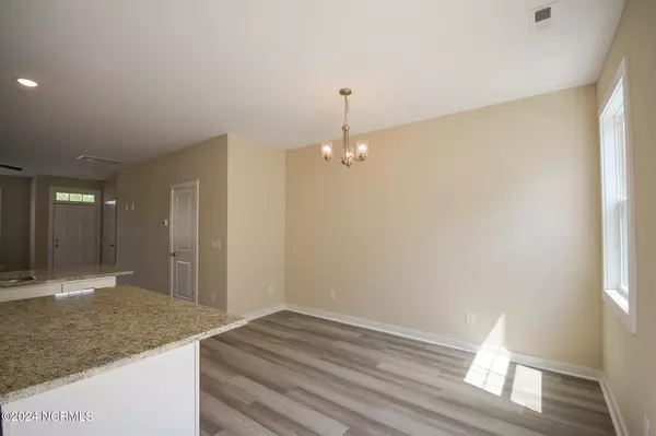 Sneads Ferry, NC 28460,328 Starfish LN