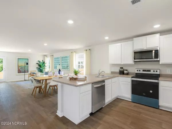 Surf City, NC 28445,2044 Course LN #Lot 311