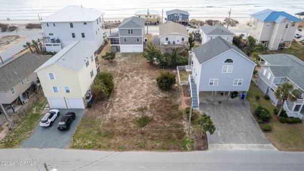 1422 N Topsail DR, Surf City, NC 28445