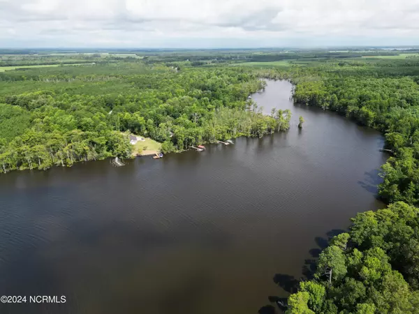 Hertford, NC 27944,135 Pine Point RD