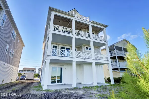 Surf City, NC 28445,611 S Topsail DR #B