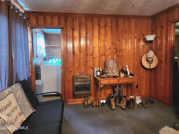 Elizabeth City, NC 27909,1002 Maple ST