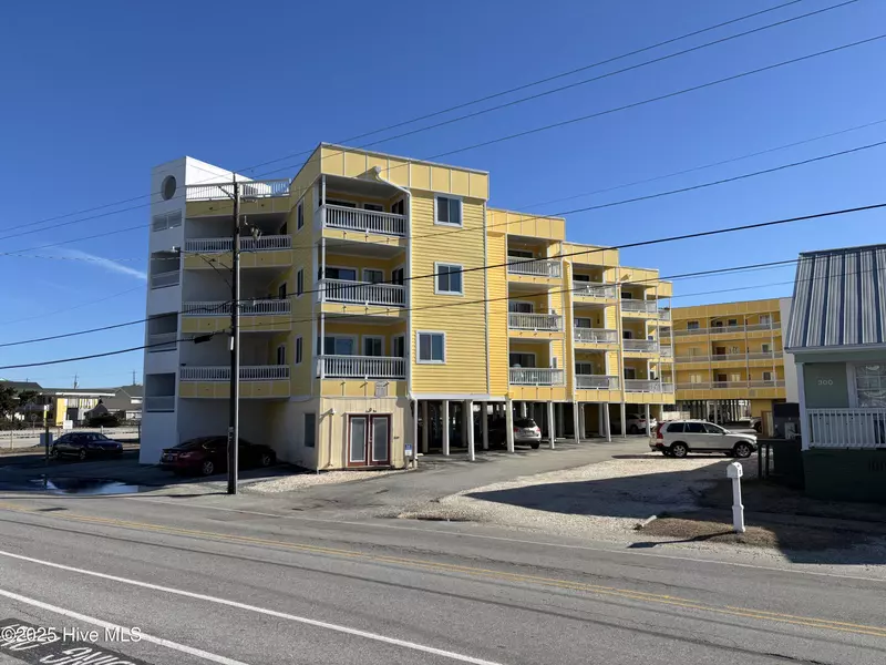 302 Canal DR #Unit 14, Carolina Beach, NC 28428