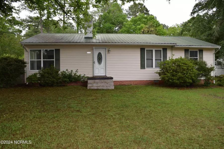 1603 Ashe ST, Rockingham, NC 28379