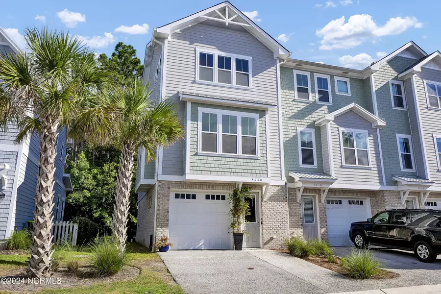 4040 Tamarisk LN, Wilmington, NC 28409