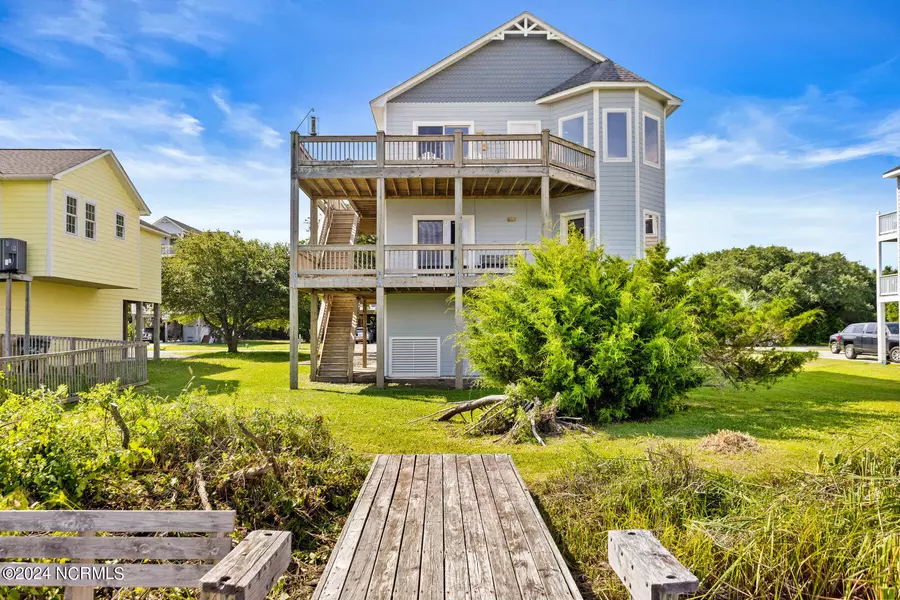 139 Old Village Lane, North Topsail Beach, NC 28460