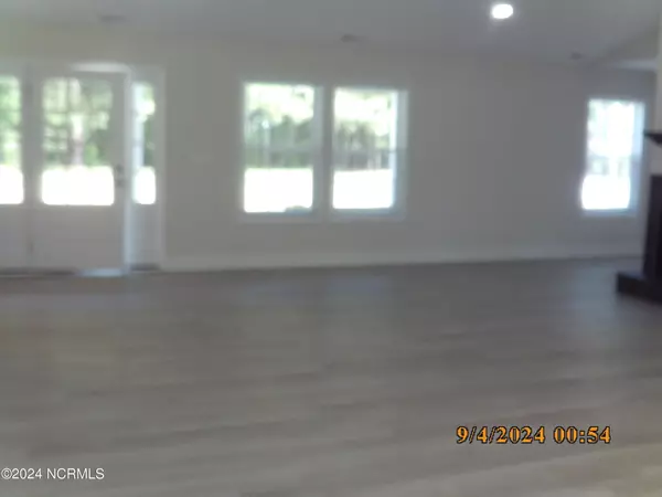 Teachey, NC 28464,102 Kyle Herring DR