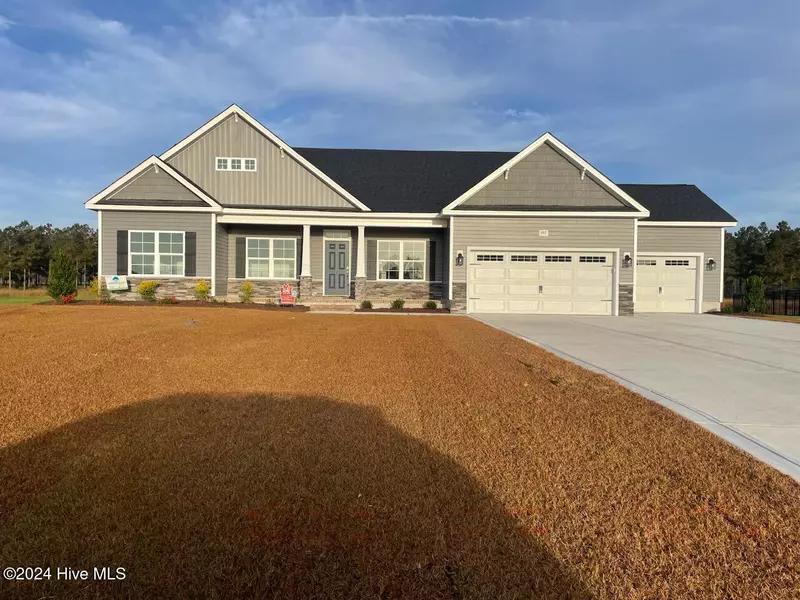 997 Appaloosa TRL, Grimesland, NC 27837