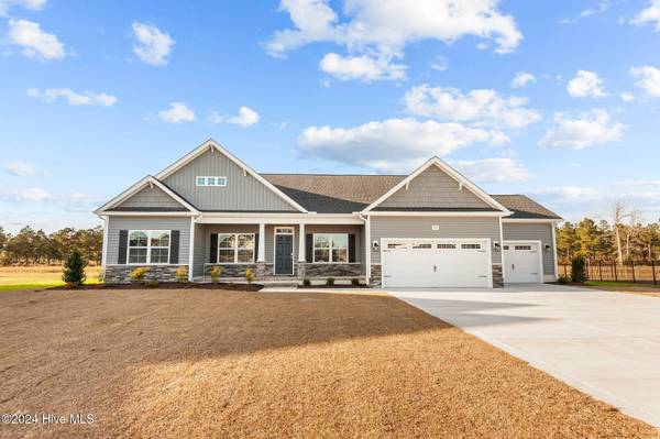 997 Appaloosa TRL, Grimesland, NC 27837