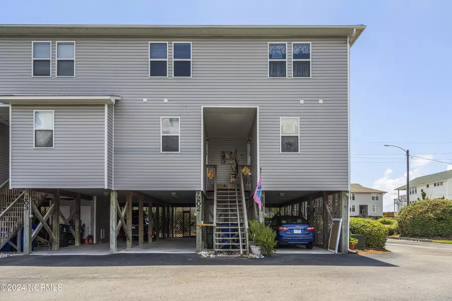 202 Lazy Day DR, Surf City, NC 28445