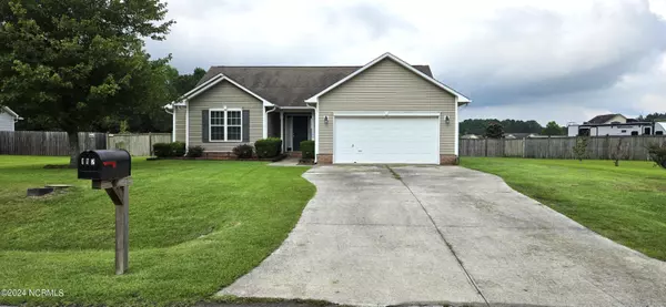 Hubert, NC 28539,112 Mandy LN