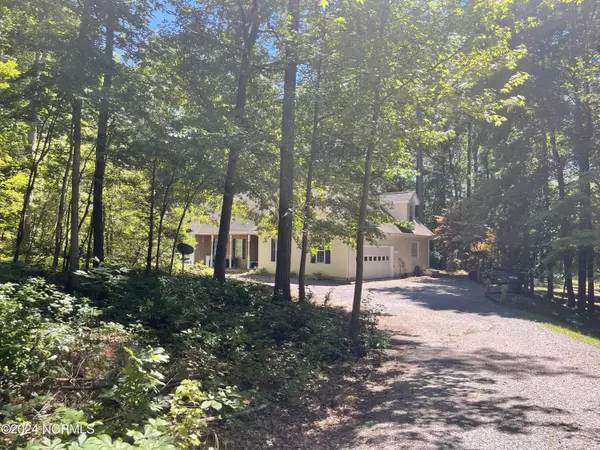 306 Boyd LN, Southern Pines, NC 28387