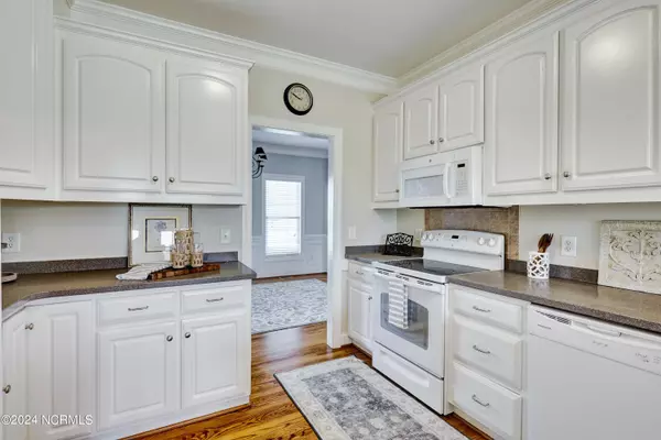 665 Hunters Pointe RD Nashville, NC 27856