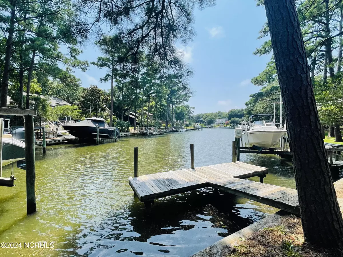 Pine Knoll Shores, NC 28512,117 White Ash DR