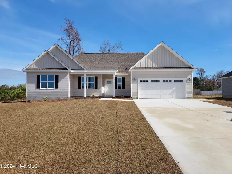 622 Bright Harvest DR, Maysville, NC 28555