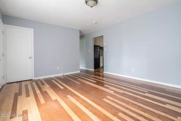 Enfield, NC 27823,104 Busbee CT