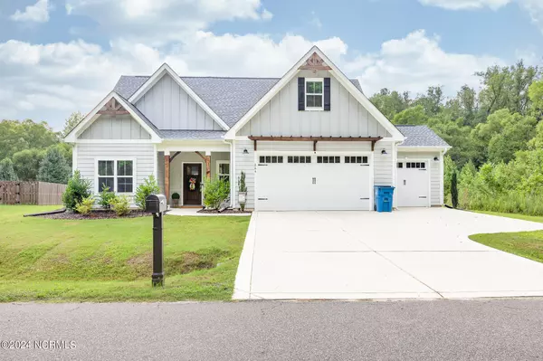 264 Cameron AVE, Vass, NC 28394