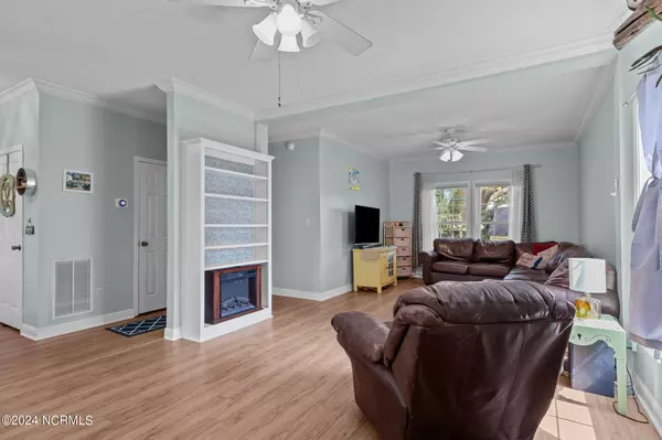 Cape Carteret, NC 28584,402 Neptune DR