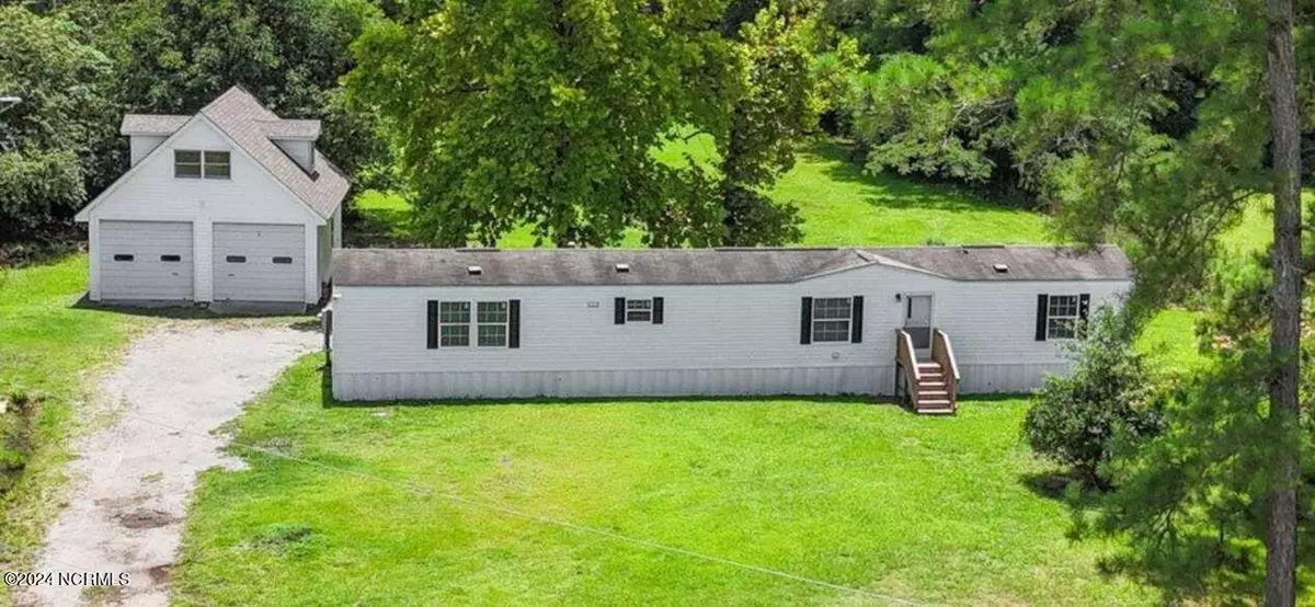 Vanceboro, NC 28586,520 Maul Swamp RD