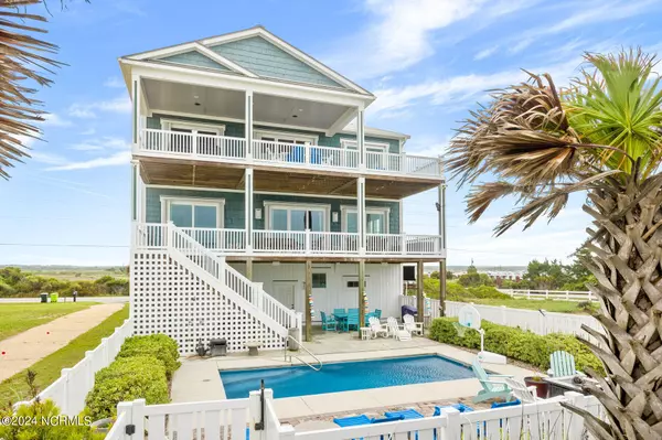 North Topsail Beach, NC 28460,3902 Island DR