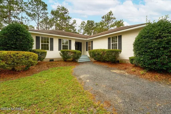 Aberdeen, NC 28315,927 Magnolia DR