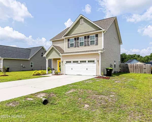 Richlands, NC 28574,313 Strut LN