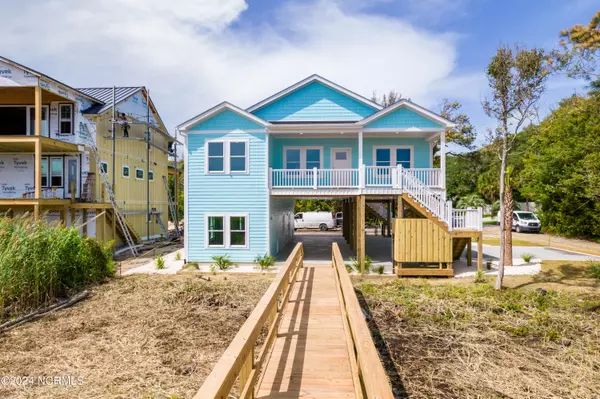 Oak Island, NC 28465,115 SE 17th ST