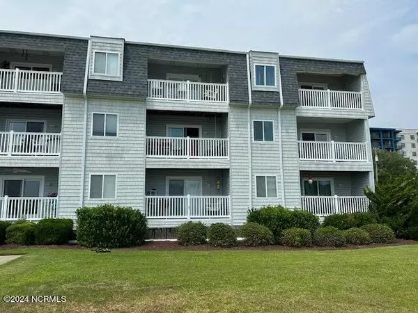 Morehead City, NC 28557,118 Lake AVE #202