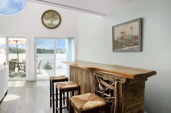 104 Crows Nest ST Oriental, NC 28571