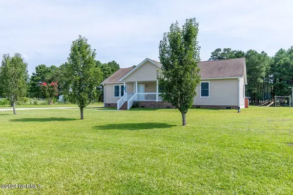 Hubert, NC 28539,116 Patsy LN