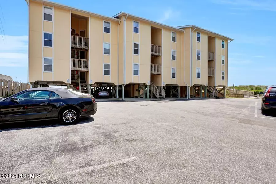 918 N New River DR #815, Surf City, NC 28445